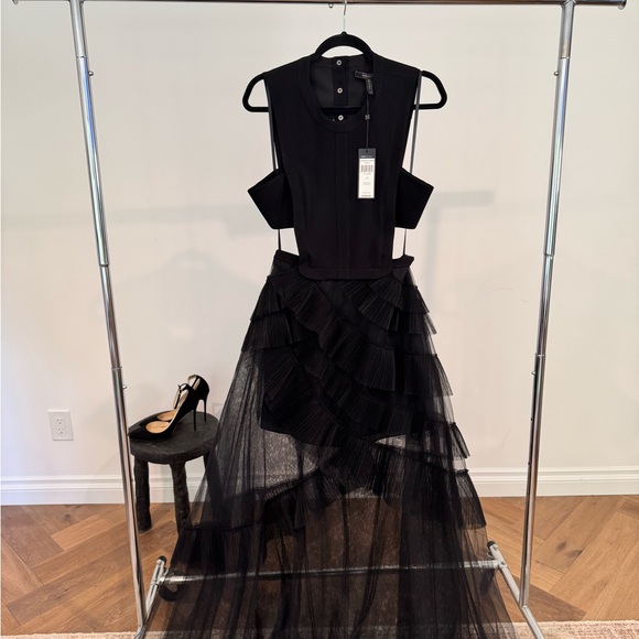 BCBGMaxAzria NWT Avalon Black Layered Tiered Tulle Gown Size 8 - Picture 9 of 9